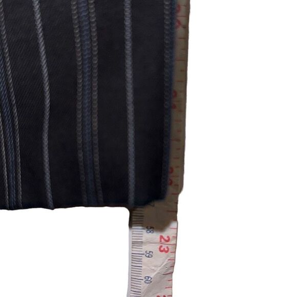 Ann Taylor Loft Ann Ladies Size 2 Stripes Capri Black & White Pants - Picture 8 of 11